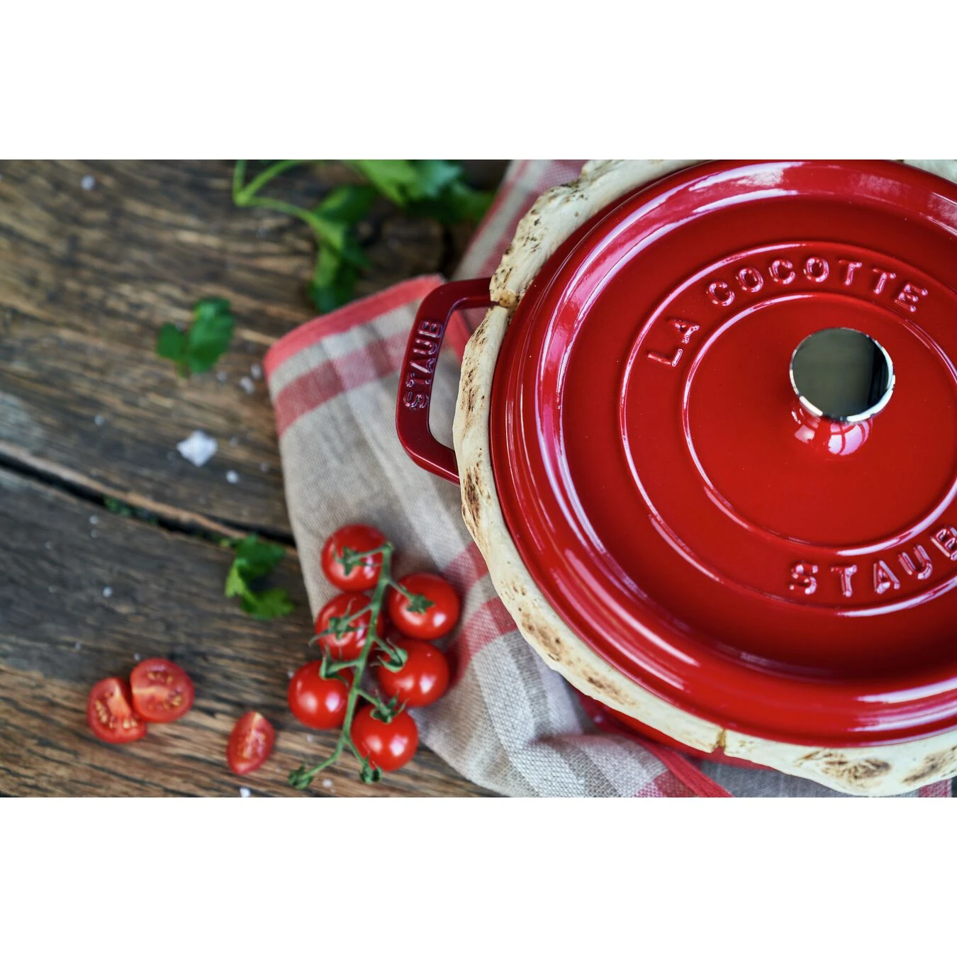 Staub Cocotte Rotonda - 24 Cm, Ciliegia 7 Staub Cocotte Rotonda - 24 Cm, Ciliegia - immagine 5
